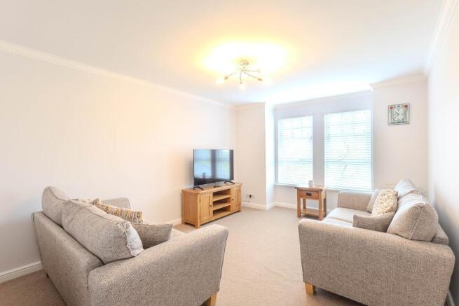 51, Castlefield Court, Millerston, G33 6NN photo 3
