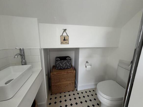 EN-SUITE