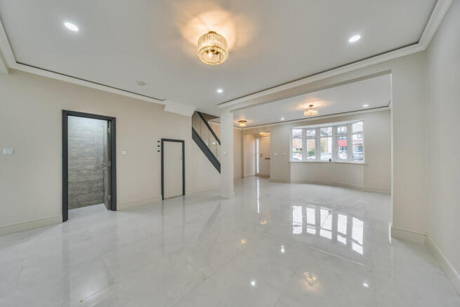 1381144-11-691326...