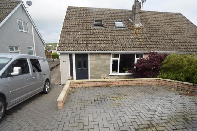 FRONTAGE/DRIVEWAY