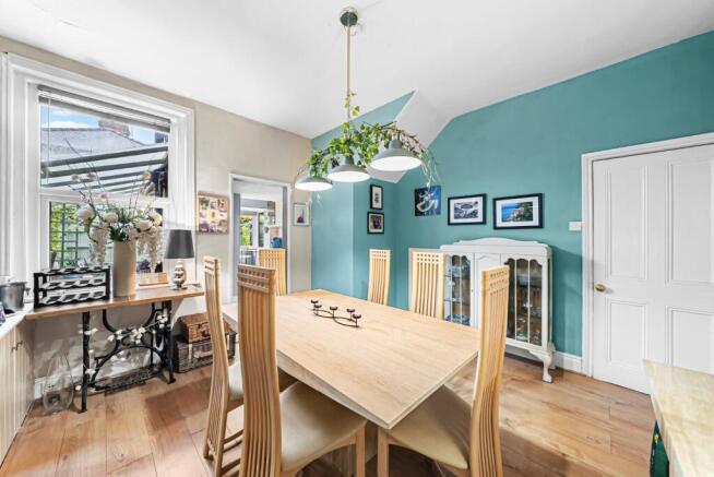 3 bed Terraced for sale Image 6