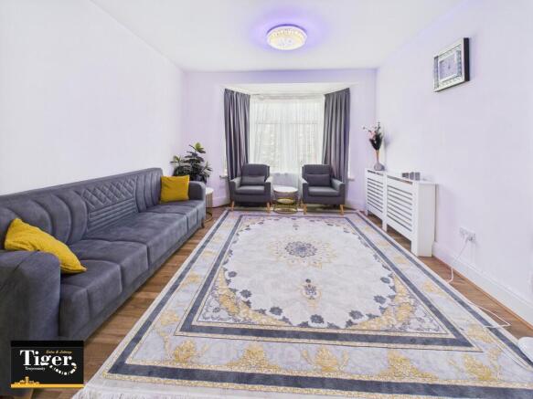 CAM02176G0-PR0667...