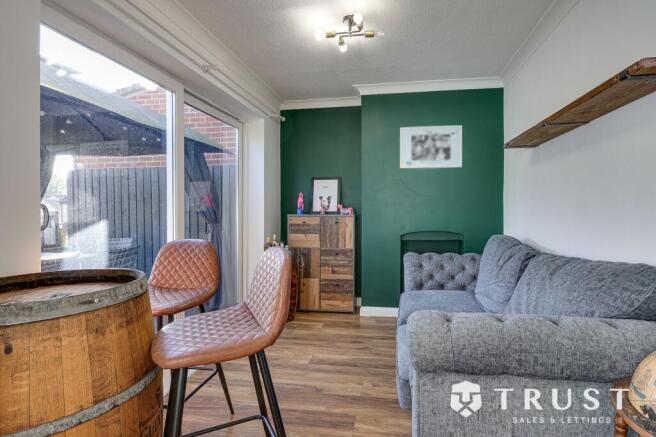 4 bed Semi-Detached for sale Image 6