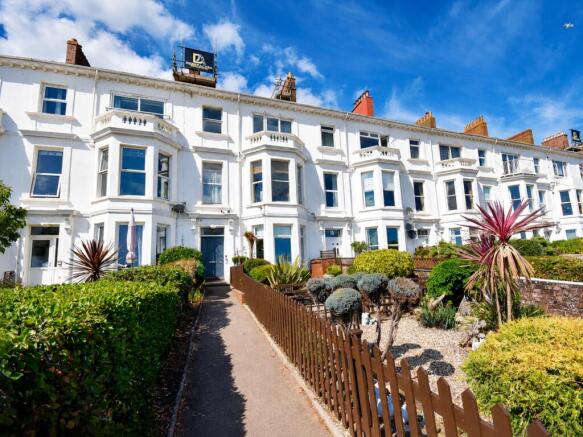1-bed flat on Alexandra Terrace, Exmouth, Devon, £115,000