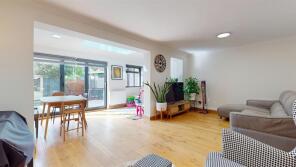8, West Hill, Stantonbury, Milton Keynes MK14 6BE