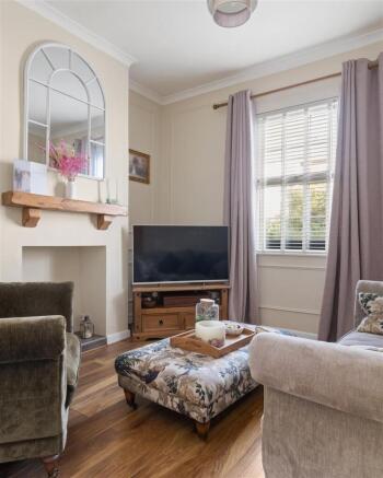 3 bed Terraced for sale Image 9