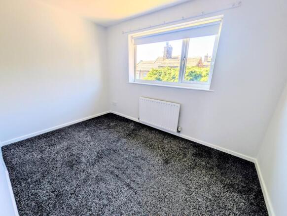 2 bed Semi-Detached for sale Image 12