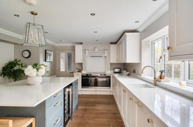 1404514-6-69737e0...