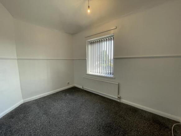 3 bed House to rent Image 8