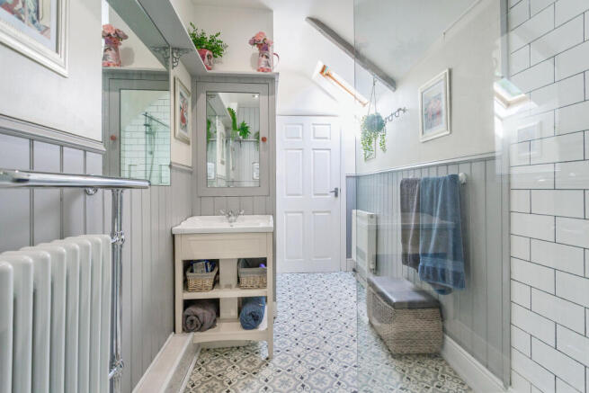 shower room b