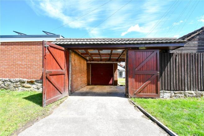 Village Road, Bebington, Wirral photo 4