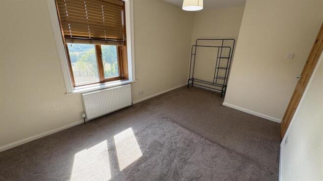 1 bed Town House to rent Image 4