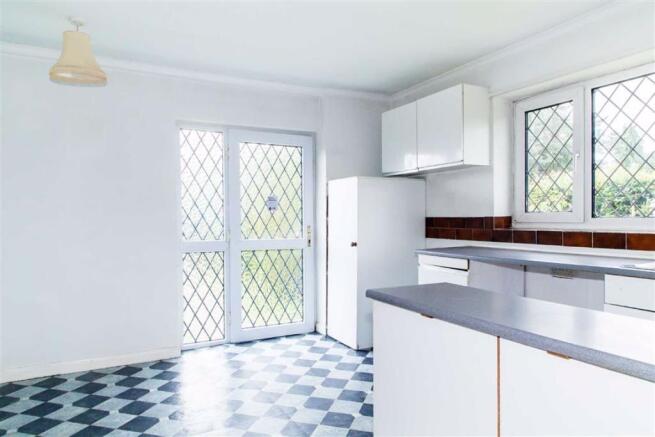 KITCHEN DINING ROOM