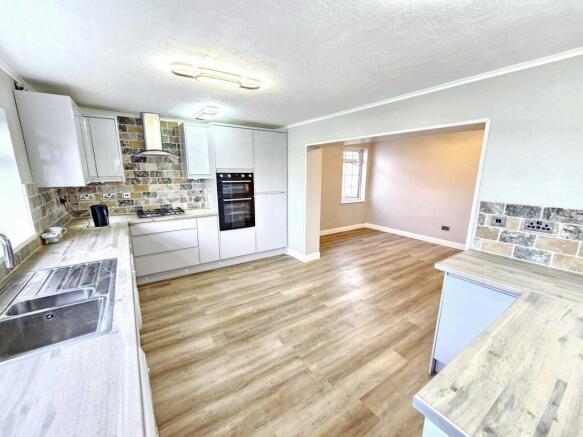 3 bed Detached Bungalow for sale Image 6