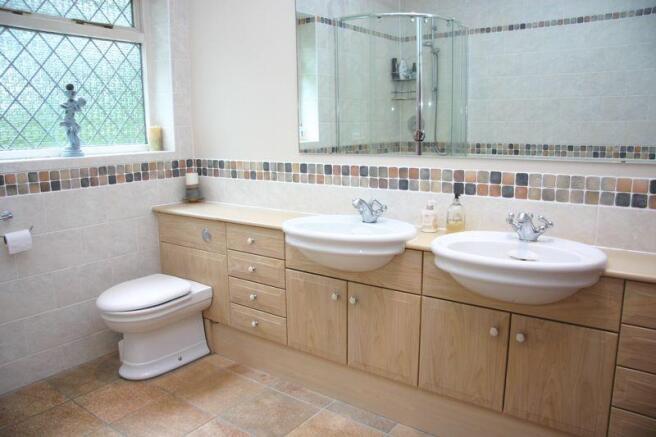 Ensuite