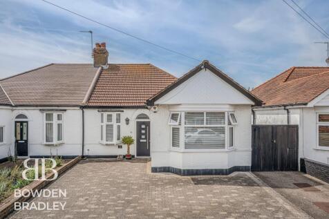 Kelston Road, Barkingside, IG6
