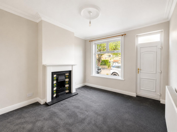 3 bed Terraced to rent Image 6