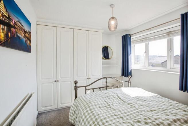 2 bed Semi-Detached for sale Image 8