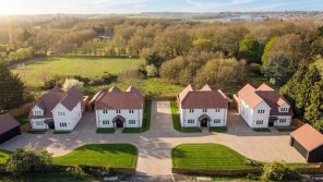Latchmead, Port Lane, Bishop's Stortford CM22 7PQ