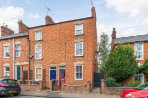 50, Queens Road, Banbury OX16 0EB