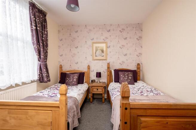 3 bed Semi-Detached for sale Image 9