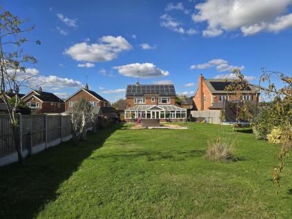 East Street, Long Buckby, NN6 7RA