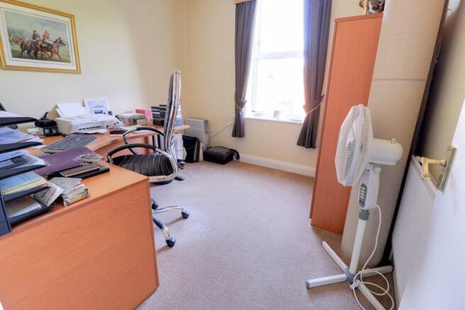 Bedroom 4/Study