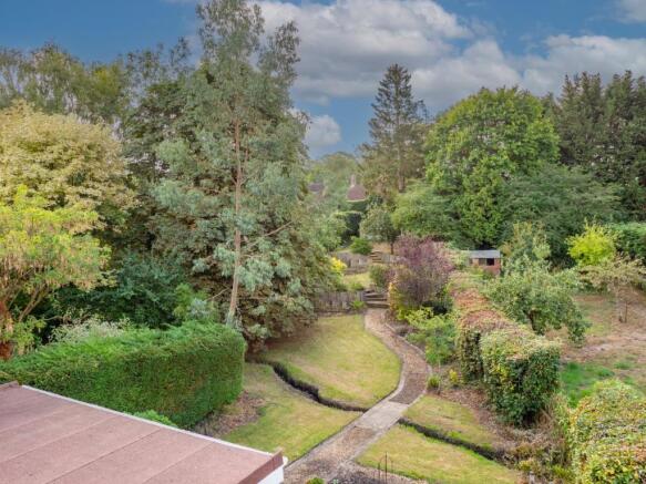 GARDEN 1.jpg