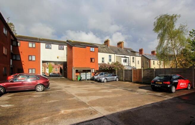 12 Stoneleigh LR-2.jpg