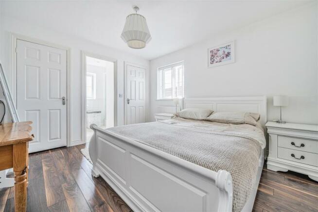 1166127 (6).jpg