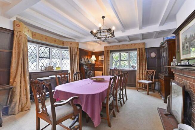 The Bell House, West Clandon (14)-1920.jpg