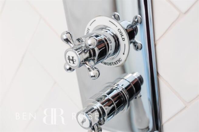 Master Ensuite