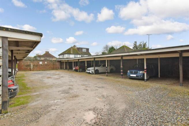 Driveway/Parking