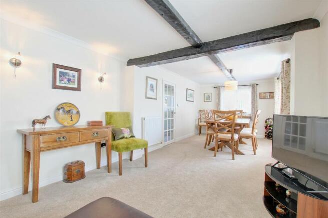 LIVING / DINING AREA