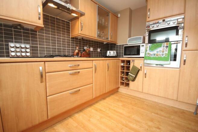 Kitchen (2)