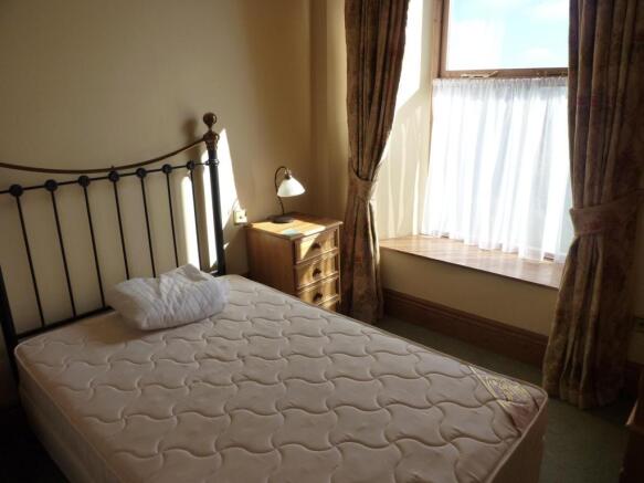 BEDROOM2