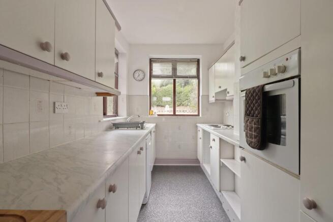 4 bed Semi-Detached for sale Image 12