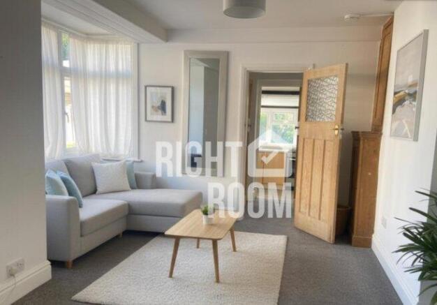 richmond-wood-road-bh8-9dj-1045439