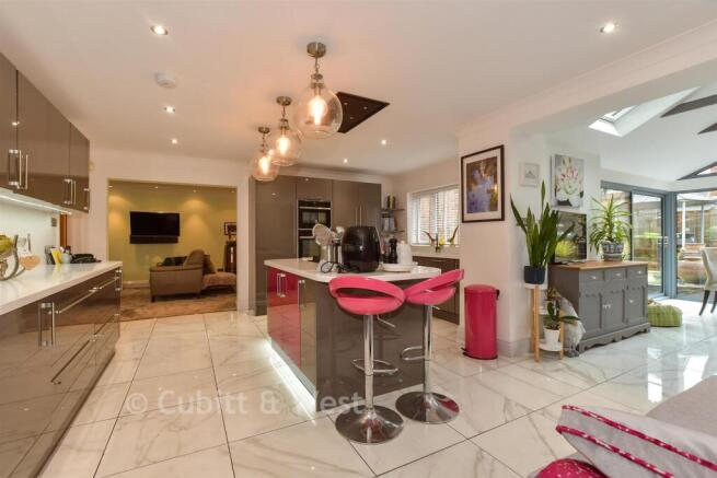 Kitchen/ Family Area