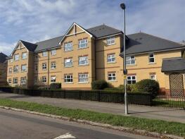 77, Winstanley Court, Cromwell Road, Cambridge CB1 3US