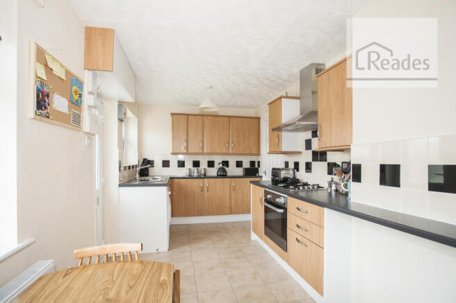 Kitchen/b\'fast rm