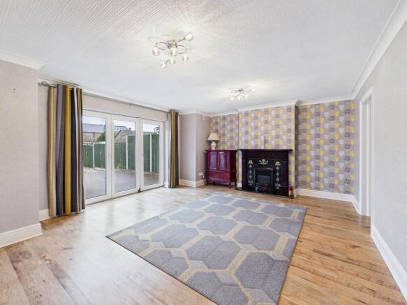 CAM05192G0-PR0215-STILL009