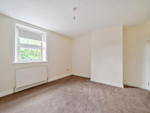 3 bed Semi-Detached for sale Image 5