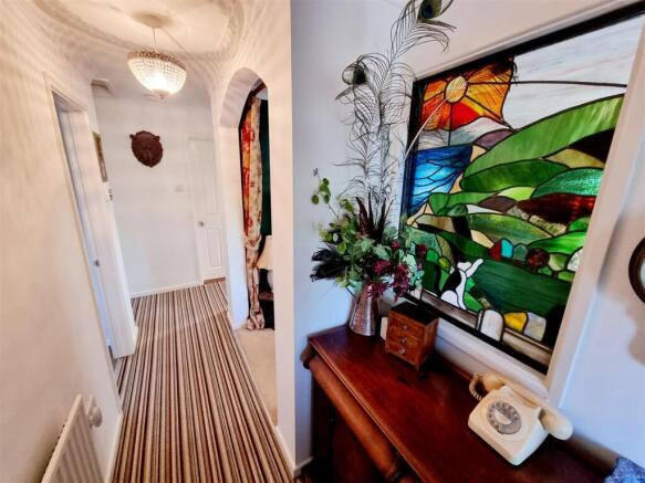 Hallway.jpg