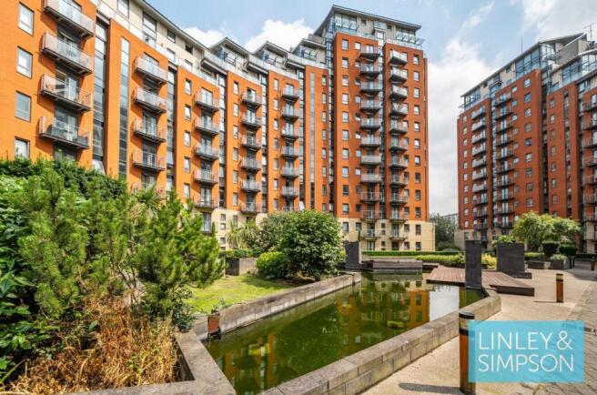 Studio parking on Parking Bay 247, City Island, Leeds, West Yorkshire, LS12, £22,000
