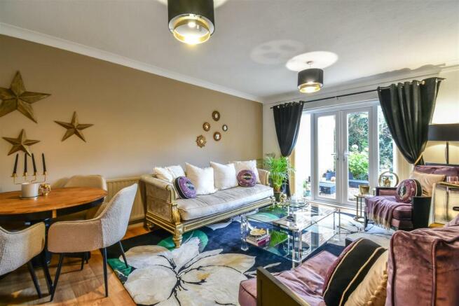 Living/Dining Room