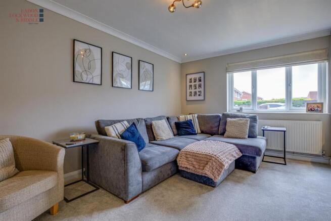 2 bed Semi-Detached for sale Image 7