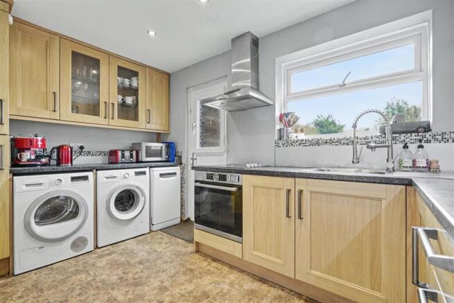 Kitchen 1_1.jpeg