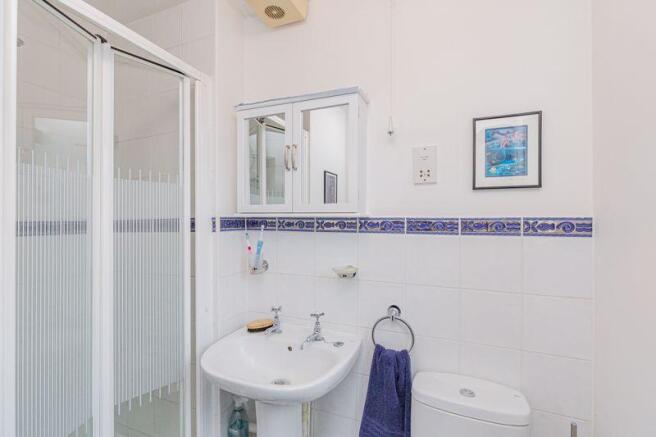 En-Suite Showe...