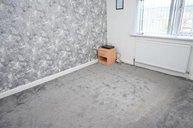 2 bed Semi-Detached to rent Image 6